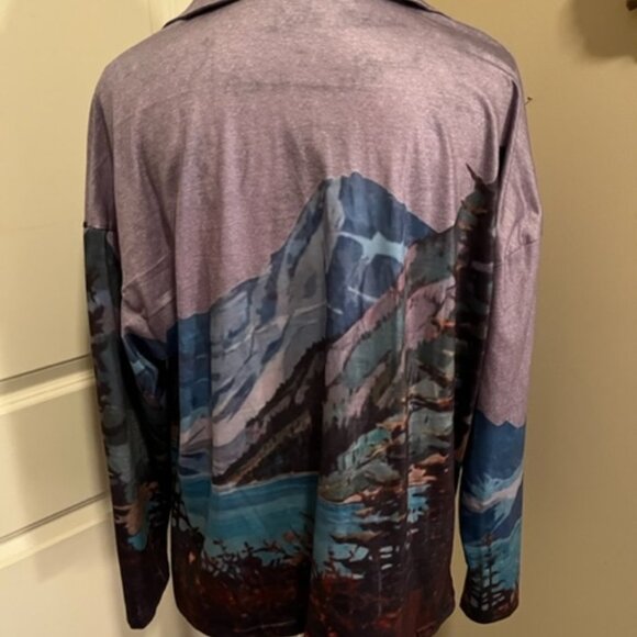 Mountain Scene Top Size Medium - Picture 3 of 6